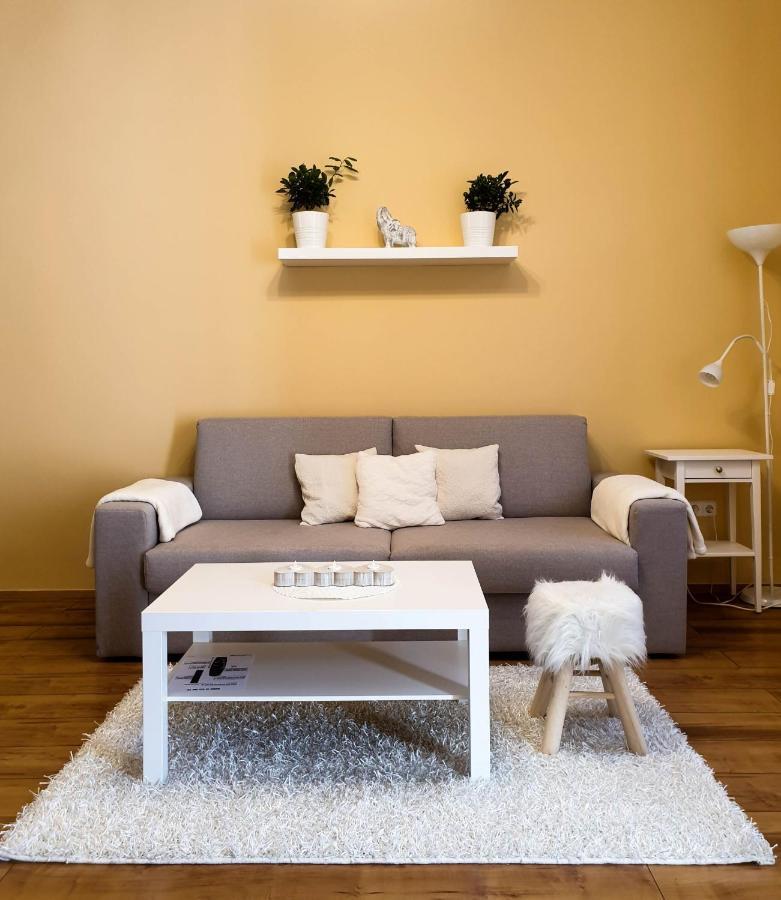 Corvin City Center Kisfaludy Apartman Apartamento Budapeste Exterior foto